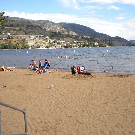 Holiday House Motel Penticton Esterno foto