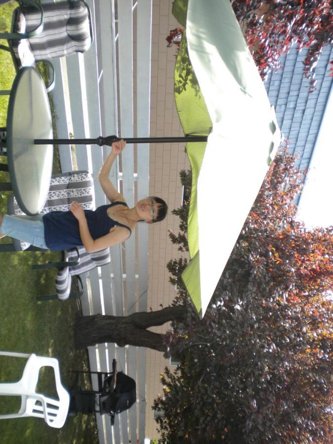 Holiday House Motel Penticton Esterno foto