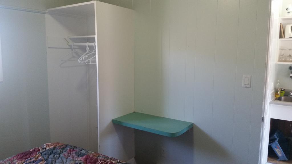 Holiday House Motel Penticton Esterno foto