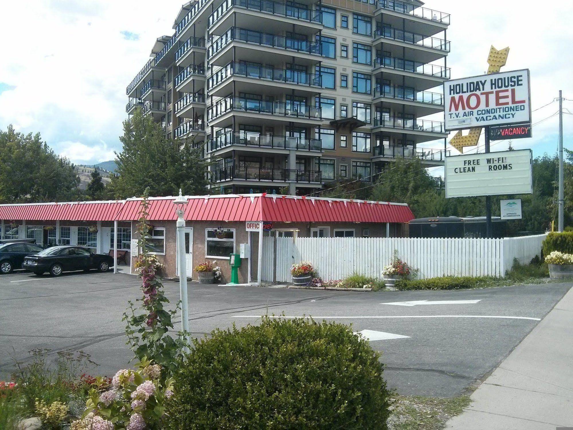 Holiday House Motel Penticton Esterno foto